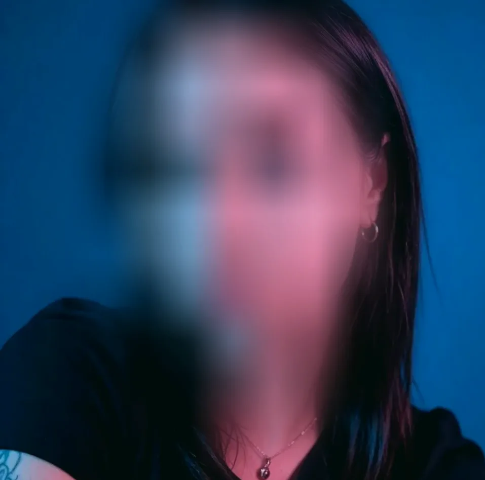 Ivana, 20