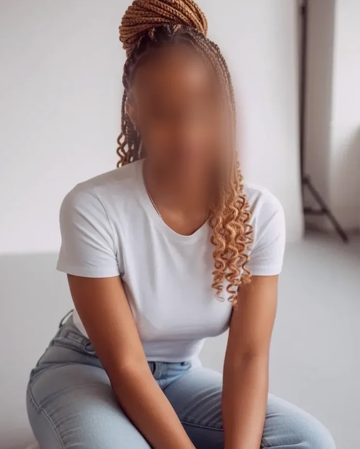 Tanja, 28